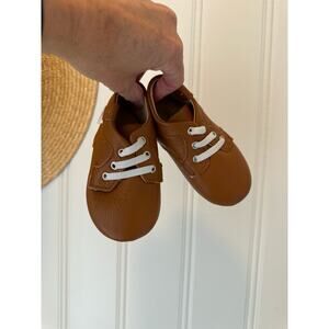 LITTLE LOVE BUG SHOES SIZE 6